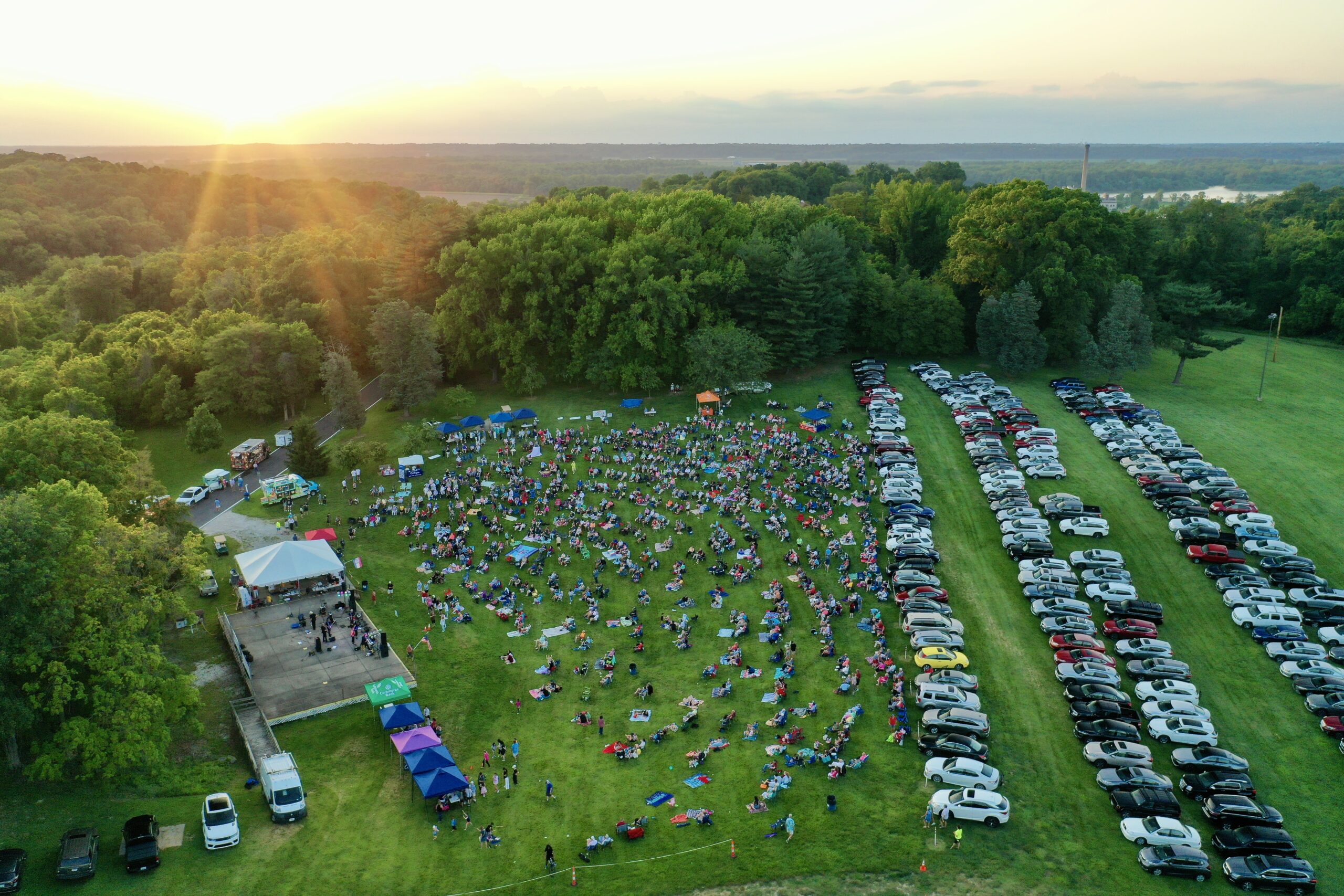 An overhead Drone photo of a St Louis outdoor event.